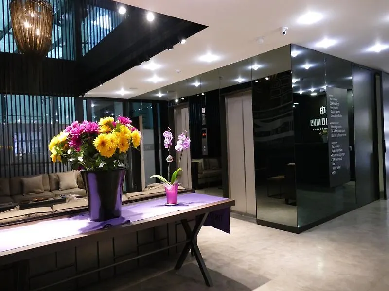 Отель Three O Nine Urban House Бейрут